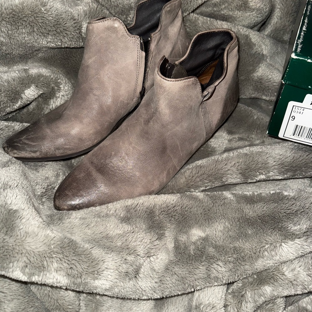 Paul Green Gray Ankle Boots